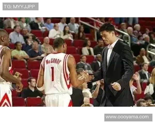 姚明昔日队友因病去世追忆篮球场上的辉煌岁月与深厚友谊