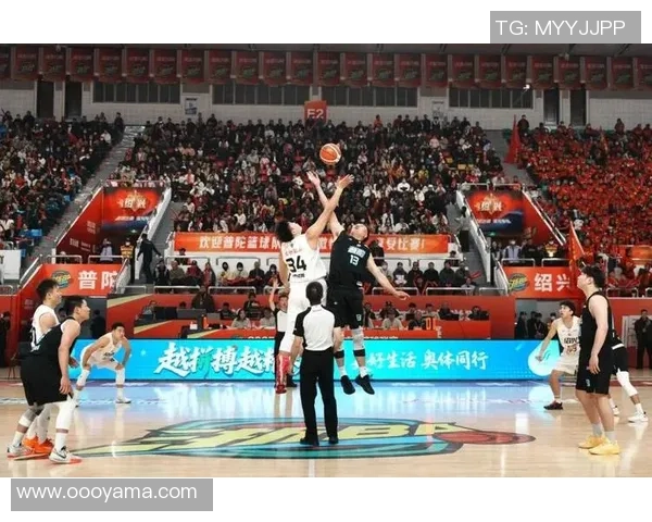 姚明正式加盟XJBL联赛开启全新篮球篇章引发球迷热议