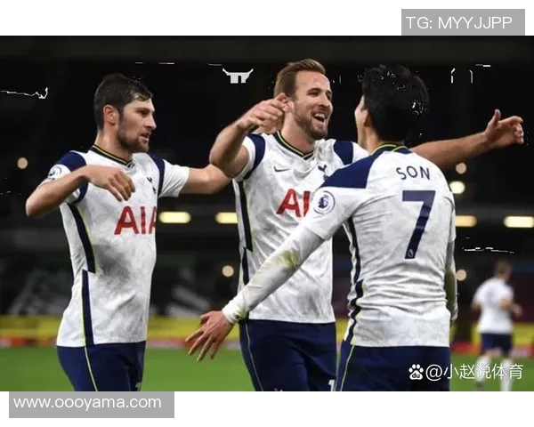 热刺主场狂胜里昂四球大捷补时进球点燃全场激情战术解析