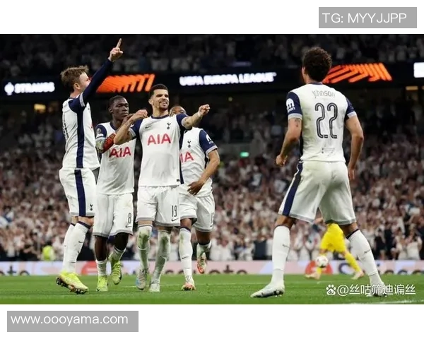 欧联杯惊天逆转里昂主场狂胜多特蒙德引发全场沸腾