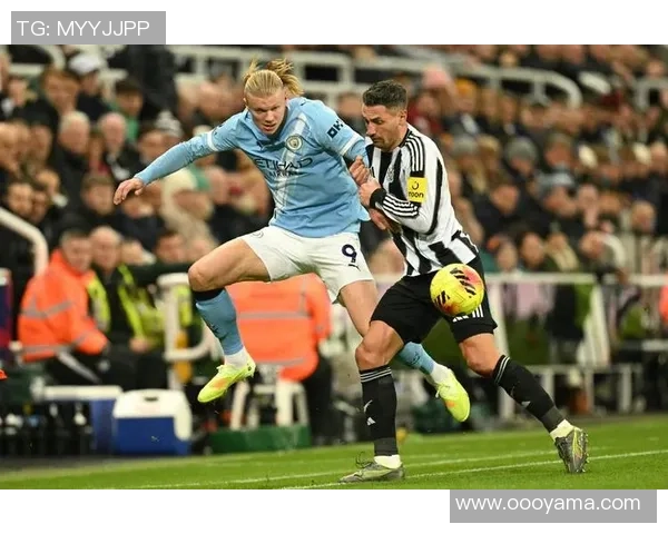 德甲焦点战利物浦与曼城激战成平局争议判罚引发全场热议