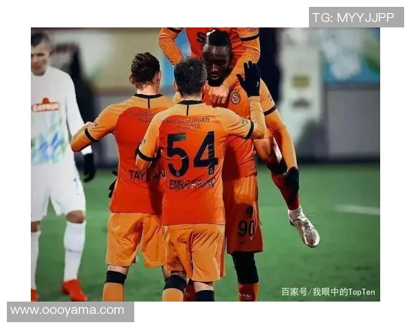 中超精彩对决曼联逆转AC米兰上演帽子戏法引爆全场激情