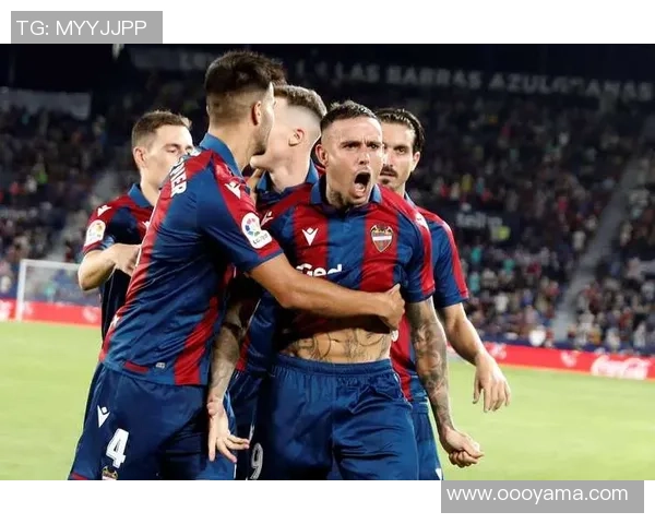 西甲激战：那不勒斯与热刺战成平局全场沸腾瞬间回顾