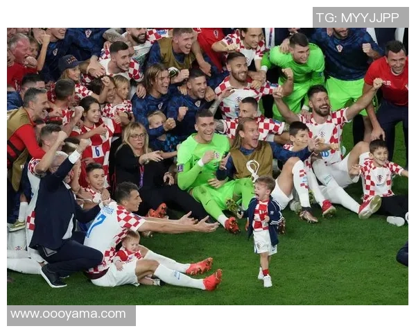 中超激战那不勒斯与波尔图平局点球大战引发全场热烈反响 中超激战那不勒斯与波尔图平局点球大战引发全场热烈反响