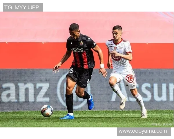 欧冠精彩对决：里昂与莱比锡战成平局引发全场热议