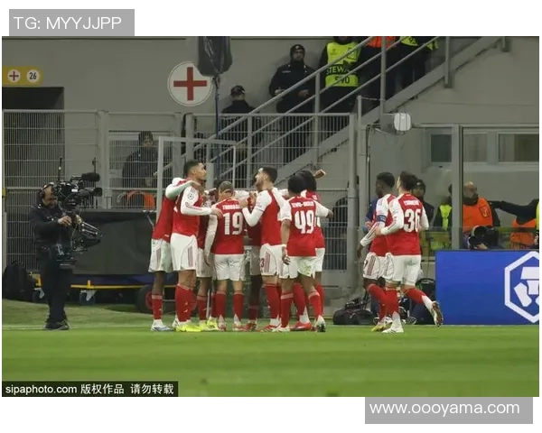 阿森纳大胜国米晋级国王杯四强全场欢呼声不断