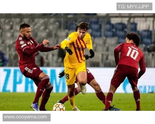 德甲激战巴萨凭借帽子戏法力克拜仁全场沸腾解析 德甲激战巴萨凭借帽子戏法力克拜仁全场沸腾解析