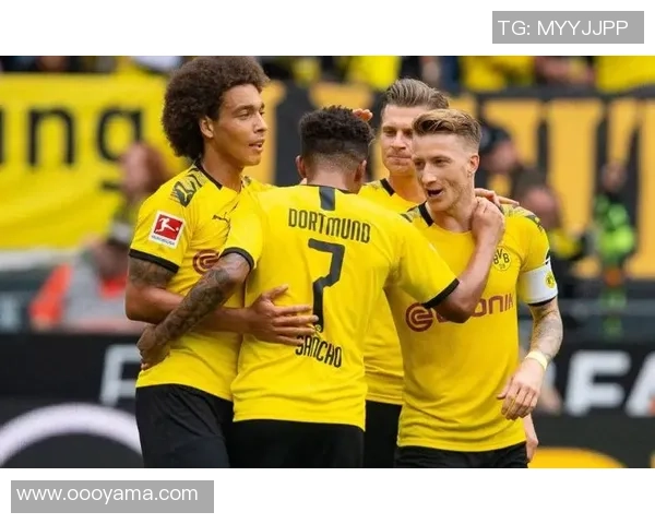 国王杯曼联大胜多特蒙德神奇扑救引发全场狂欢赛后深度解析 国王杯曼联大胜多特蒙德神奇扑救引发全场狂欢赛后深度解析