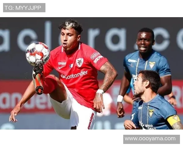 足总杯惊现冷门拜仁与波尔图激战成平局红牌事件引发全场热议