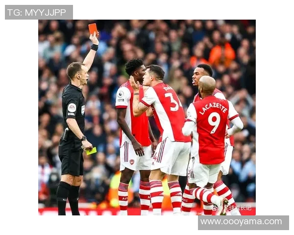 西甲激战：马竞与阿森纳战平帽子戏法引发争议判罚热议